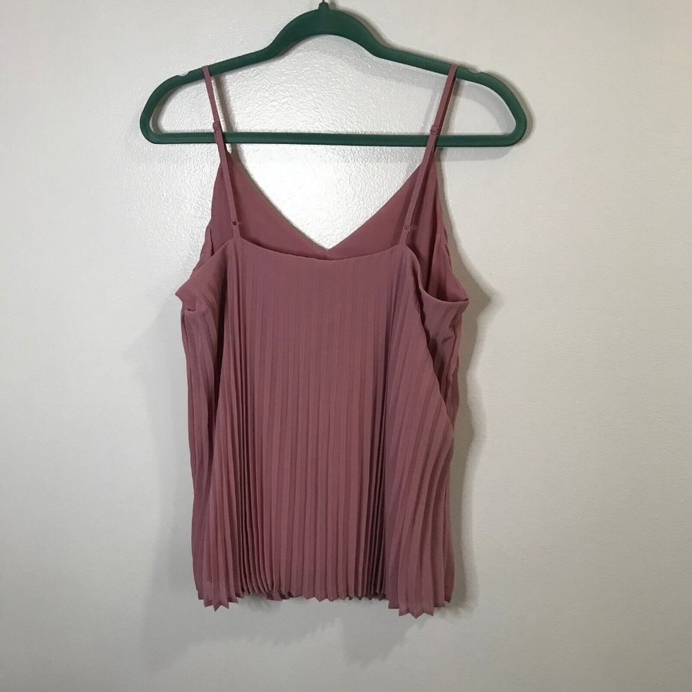 NWT A New Day Pleated Chiffon Tank Top Size Medium M Purple Pink V-neck Shirt - Picture 6 of 9